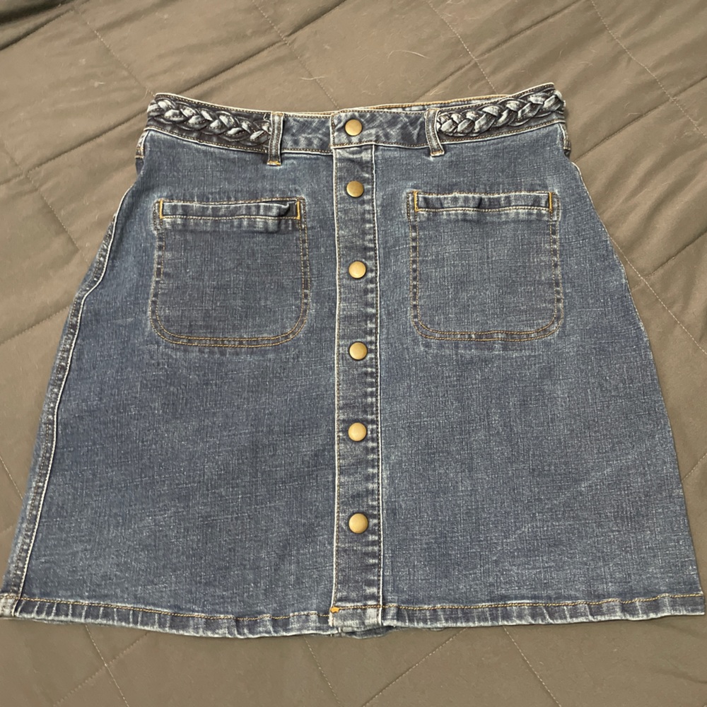 Denim skirt with braided detail & front pockets